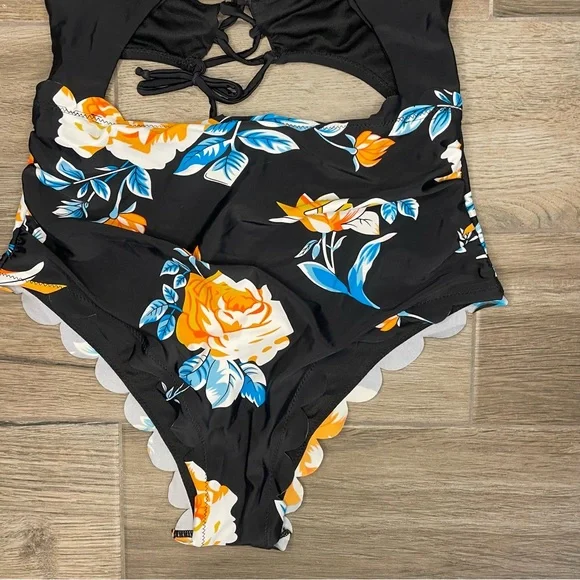 Black Floral Print Halter Tummy Control One Piece Swimsuit - Picture 4 of 8